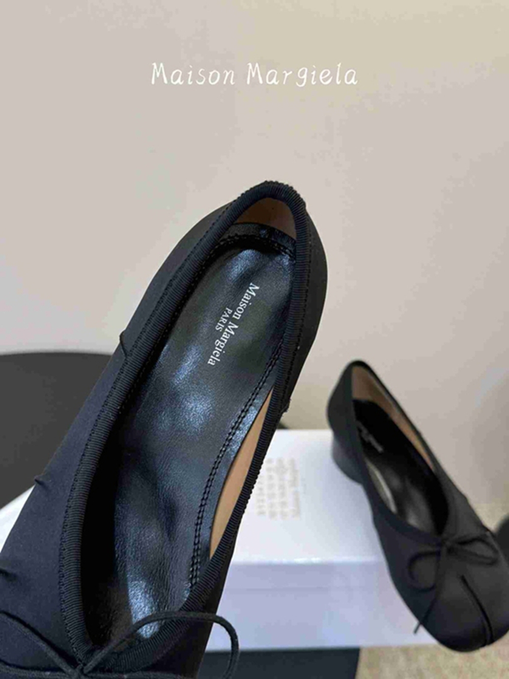 Maison Margiela Tabi Bow Split Toe Flats - Picture 3 of 8